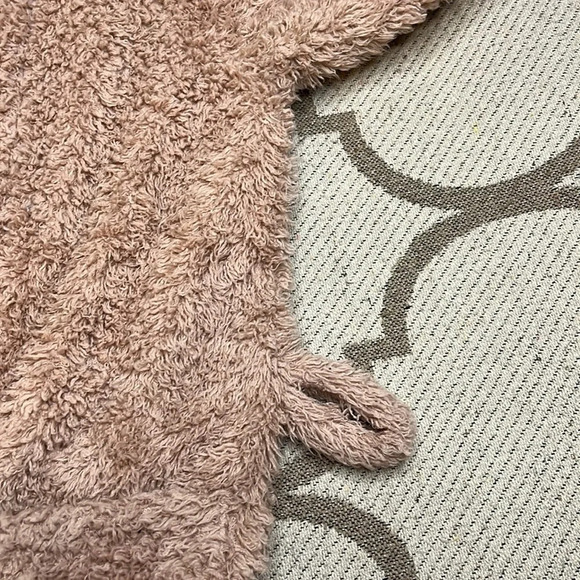 Natori Teddy plush fuzzy pink blush front pockets short robe, *missing belt* - Picture 14 of 17